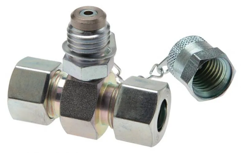 Messanschluss M 16x2 aus verzinktem Stahl mit montierter Überwurfmutter und Schneidring