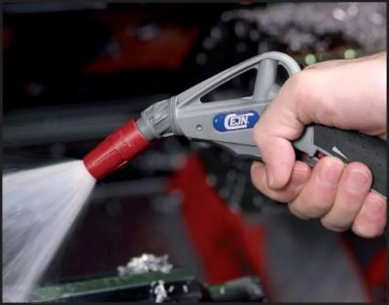 Anwendungsbeispiel 3 CEJN MultiFLOW Ausblaspistole für Luft und Wasser alle Typen