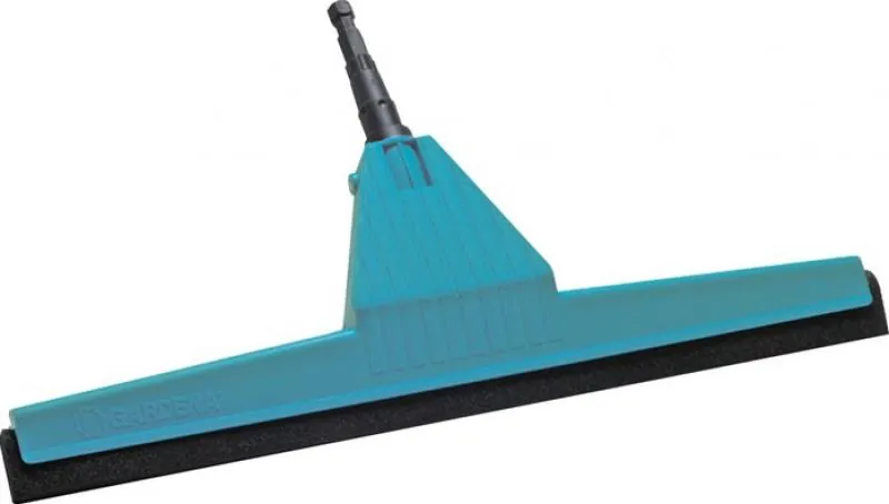 GARDENA® combisystem-Wasserschieber aus grauem Kunststoff mit oranger Aufnahme und schwarzer Doppellippe