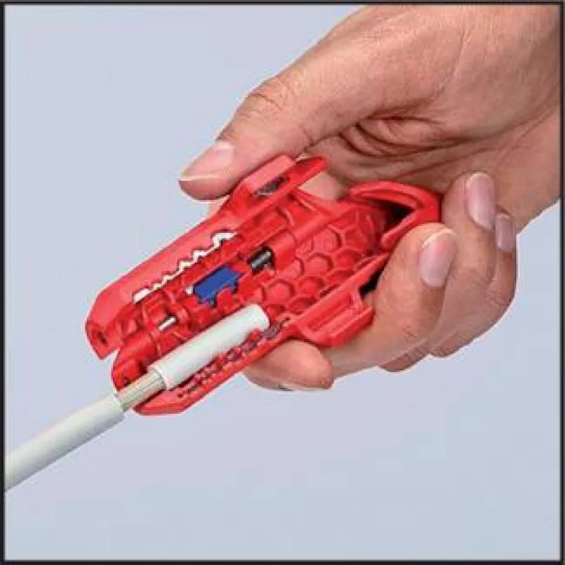 Anwendung 3 Robustes Knipex Abmantelungswerkzeug Ergostrip für Werkstatt und Handwerk