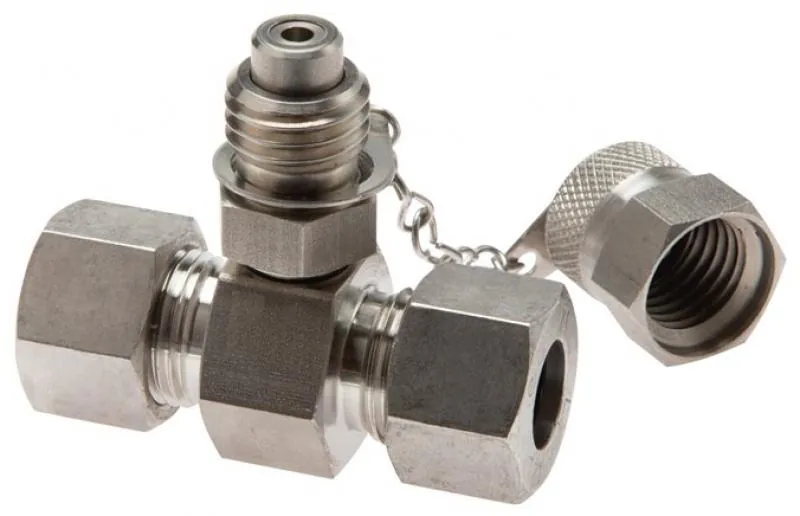 Messanschluss M 16x2 aus Edelstahl 1.4571 mit montierter V4A-Überwurfmutter und Schneidring