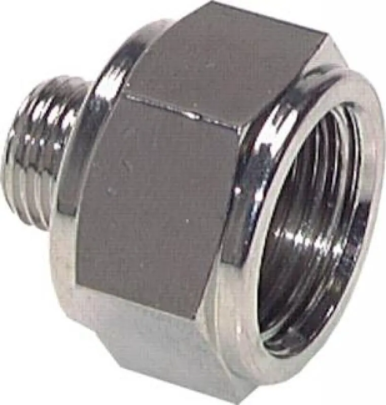 Detailansicht der Vernickelung und des zylindrischen Gewindes – Reduziernippel Messing