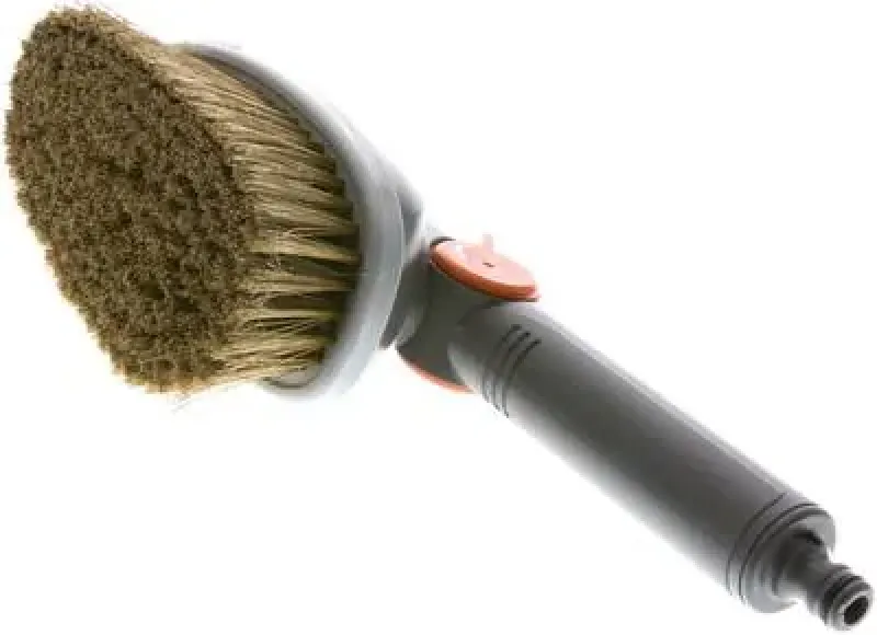 Detailansicht der Wasseranschlüsse und der Borstenqualität